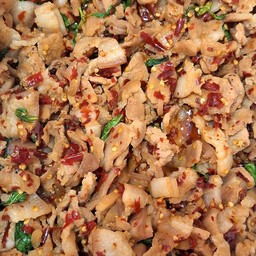 กะเพราหมูชิ้น