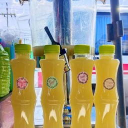 น้ำตาลสด2ขวดฟรีน้ำแข็งใส่แก้ว