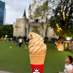 Mixue ตลาดนัดเลียบด่วนแดนเนรมิต