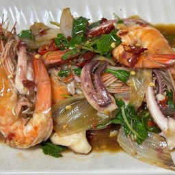 (กับ)กะเพรา ทะเล Pad Kra Pao SeaFood