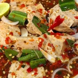 ยำหมูยออุบล จัดจ้าน