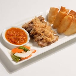 ไก่ตะไคร้ข้าวเหนียวทอด