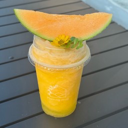 เมล่อนปั่นหน้าล้น