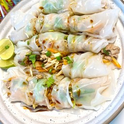 ก๋วยเตี๋ยวหลอดหมูสับ