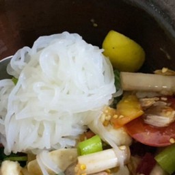 ส้มตำโหลดบัวเส้นเล็ก ปลาร้า