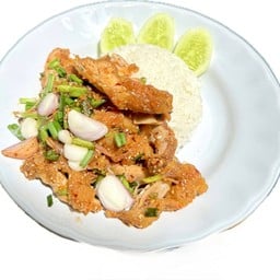 ข้าวยำไก่แซ่บ