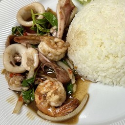 ข้าวกะเพราทะเล Pad Kra Pao SeaFood