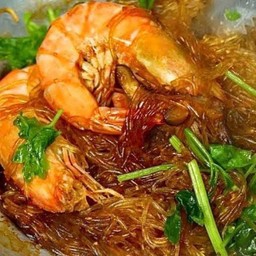 กุ้งอบวุ้นเส้น