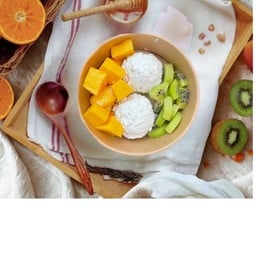 กรีกโยเกิร์ต 2scoop +เลือกผลไม้ได้2 อย่าง(แถมน้ำผึ้งฟรี)