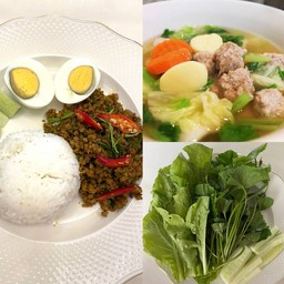 [เซตสุดฮิต] ข้าวราดคั่วกลิ้งหมูสับ  (ผักสด +ไข่ต้ม) + แกงจืดเต้าหู้หมูสับ