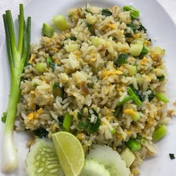 ข้าวผัดคะน้าปลาเค็ม