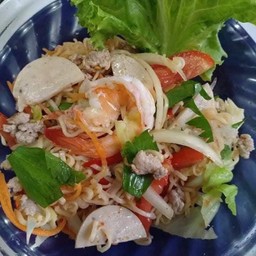 ยำมาม่า