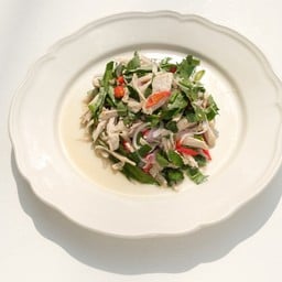 ยำไก่ผักแพรว