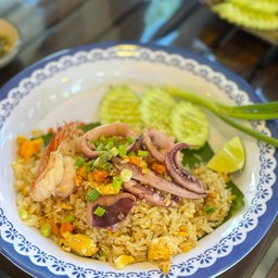 ข้าวผัดทะเล