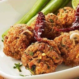 ลาบไก่ทอด