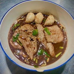 ก๋วยเตี๋ยวนายเกรียง(ท่าเมย์ขาว)Byโฟร์ ท่าเมย์ขาว