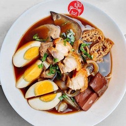 ก๋วยจั๊บ-ใส่ หมูกรอบ+ไข่