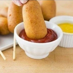 คอนด็อกไส้กรอกสอดไส้ชีส 3 ไม้