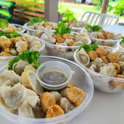 ลูกชิ้นปลาเยาวราช น้ำหนัก 300 กรัม