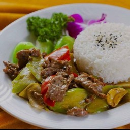 ข้าวราด ผัดพริกไทยดำ