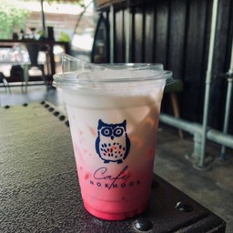 นมชมพูเย็น