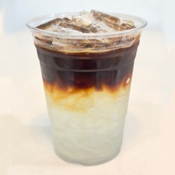 โคโคนัทอินแบล็ค