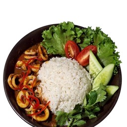ข้าวเครื่องแกงปลาหมึก