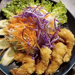 สลัดกุ้งเทมปุระ