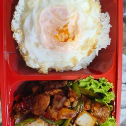 ข้าวราดผัดพริก