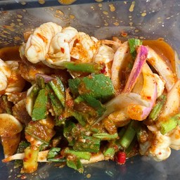 ยำกุ้งสุกซีฟู้ด