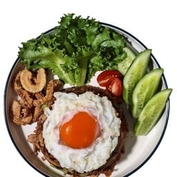 ข้าวผัดรถไฟ พร้อมกากหมู