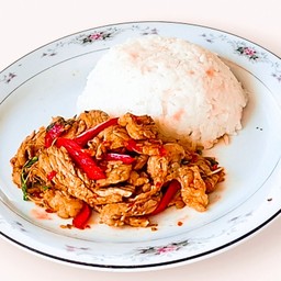 ข้าวราดผัดกะเพราเนื้อ