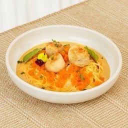 สปาเก็ตตี้คาโบนาร่าซอสเผ็ดหอยเชลล์ไข่กุ้ง