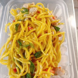 ผัดกะเพราเส้นยากิโซบะ