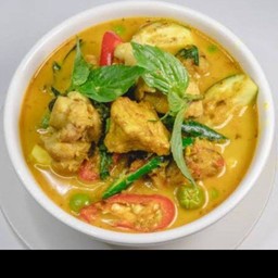 แกงเขียวหวานไก่ (ไม่มีเลือดค่ะ)