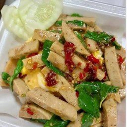 ข้าวกระเพราหมูยอ