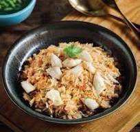 ข้าวผัดเนื้อปูก้อน