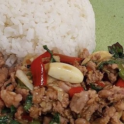 ข้าวกะเพราสองใจ