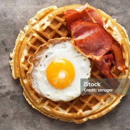WAFFLE - EGG AND BECON