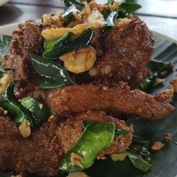 หมูทอดมะแขว่น