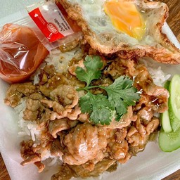 ข้าวหมูกระเทียมแอบแซ่บ