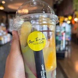 ผลไม้รวมปั่นน้ำฝรั่ง