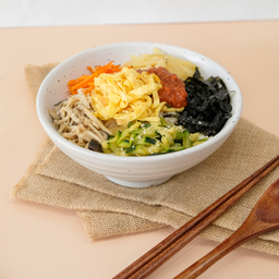 88 ชอนจูบิบิมบับ 전주비빔밥 (ข้าวยำเกาหลี รวมผักหลากชนิดและเนื้อสัตว์)