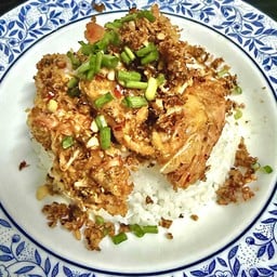 กุ้งคั่วพริกเกลือราดข้าว