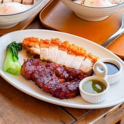 [buddy]บัดดี้จานใหญ่ หมูกรอบ&หมูแดงฮ่องกง