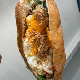 บั๋นหมี่ไข่ดาว