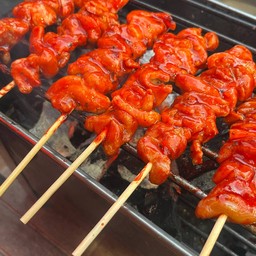 เซ็ตไก่ซอสแดงย่างถ่าน 10 ไม้ ฟรีน้ำจิ้มแจ่ว