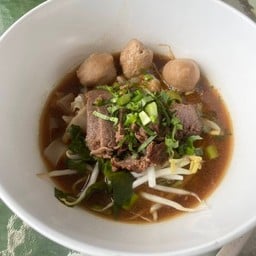 ร้านเตี๋ยวแม่ปลื้ม (ฮาลาล) -