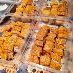 หมูกรอบ 3 ขีด (แถมซอสซีอิ๊วดำหวานสูตรทางร้าน)