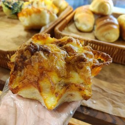 ซาวด์โดวโฟคัชช่าดับเบิลชีส